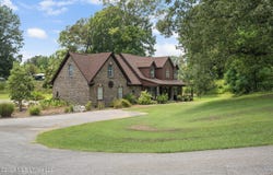 6193 Nesbit Road, Lake Cormorant, MS 38641