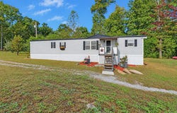 420 Oneida Lane, Wilder, TN 38589