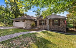 27 N Springhill Ln, Greenbrier, AR 72058