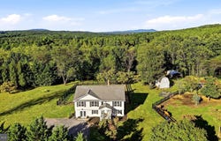 200 WHITHAM Drive, GORE, VA 22637