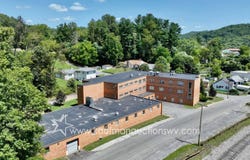 100 Bluestone Rd, Mount Hope, WV 25880