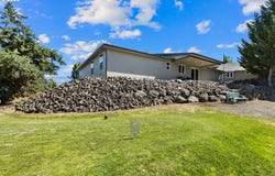 374 BENTGRASS Ct, Sutherlin, OR 97479