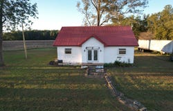 17232 SANDY RIDGE RD, Tamms, IL 62988