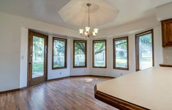 811 Kristen St, Cameron, MO 64429