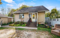 W10862 COUNTY RD WW, NEW LONDON, WI 54961