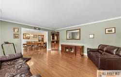 7 Michelle Street, Monroe, NJ 08831
