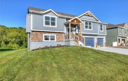 507 Skyview Lane, Liberty, MO 64068