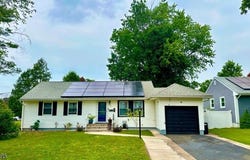72 Valley View Rd, Hillside Twp., NJ 07205-2528