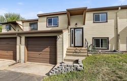 909 E Baker Street, Saint Joseph, MN 56374