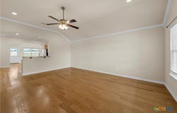 637 Hoffmeyer Lane, Robinson, TX 76706