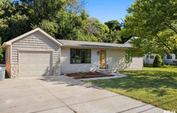125 WILDWOOD Court, East Peoria, IL 61611