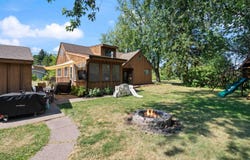 2 Royalton Rd, Superior, WI 55880