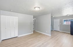 214 Pleasant Avenue, Michigan City, IN 46360