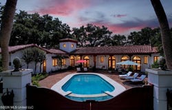 13801 Arbor Circle, Ocean Springs, MS 39564