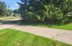601 SE Manor Drive, Albion, MI 49224