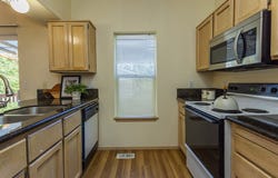 11595 SE SPRINGCREST Dr, Clackamas, OR 97015