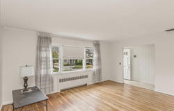 17 Duryea Place, Lynbrook, NY 11563