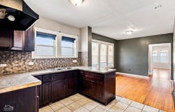610 E 87TH Place, Chicago, IL 60619
