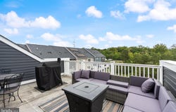 1333 HAWK HOLLOW Drive, CROFTON, MD 21114