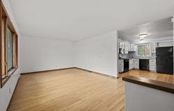 816 16th Ave, Minot, ND 58701