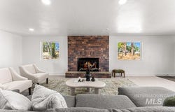 29862 Emmett Rd, Caldwell, ID 83607