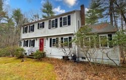 111 Log Hill Rd, Carlisle, MA 01741