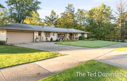 1182 Euna Vista Drive, Holland, MI 49423