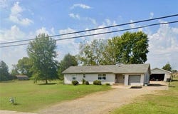 501 Strozier LN, Barling, AR 72923
