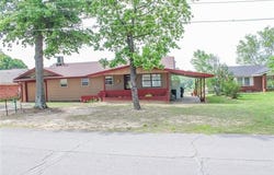 417082 E 1143 Road, Checotah, OK 74426