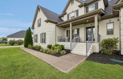 1404 Stewart Creek Rd, Murfreesboro, TN 37129