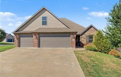 1740 Abbey Lane, Centerton, AR 72719