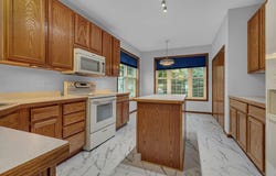 397 Campfire Curve, Chaska, MN 55318