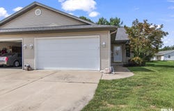 3111 EL DORADO Drive, Springfield, IL 62701