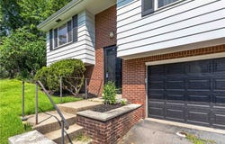 769 Hamil Rd, Verona, PA 15147