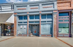 109 S Jefferson Street, Pilot Point, TX 76258