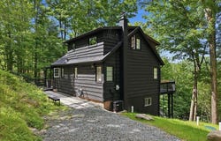 106 Bartleson Deer Trail, Greentown, PA 18426