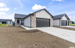 1704 Ambleside Drive, Springfield, IL 62711