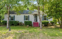 702 Meadowview Drive, Harriman, TN 37748