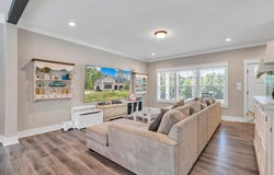 118 Pointe O Woods Dr, Huddleston, VA 24104