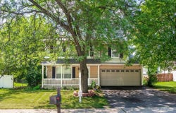 2910 Worcester Lane, Aurora, IL 60504