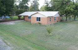 105 E Moore St, Tuckerman, AR 72473