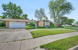 702 Palladium Drive, Joliet, IL 60435