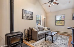 3390 APACHE Drive, Overgaard, AZ 85933