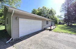 1282 Arrowhead Drive, Burton, MI 48509