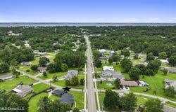 904 Waveland Avenue, Waveland, MS 39576
