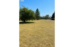 ROYAL Ave, Eugene, OR 97402