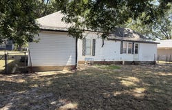 304 Wabash Avenue, Altamont, KS 67330