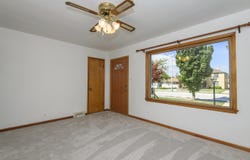 921 E Howard Ave, Milwaukee, WI 53207