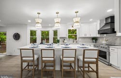 1 DICKSON Drive, MEDFORD, NJ 08055