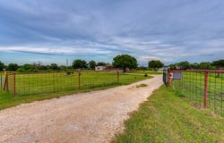 337 DEWEY LN, Seguin, TX 78155